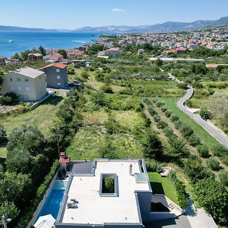 Life - New And Luxury Holiday House Kaštela 外观 照片