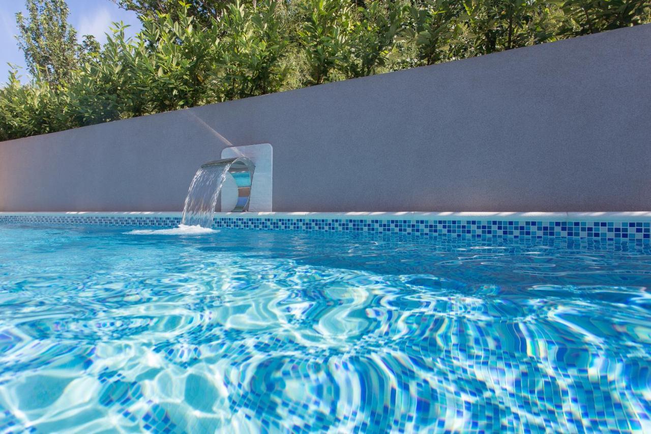Life - New And Luxury Holiday House Kaštela 外观 照片