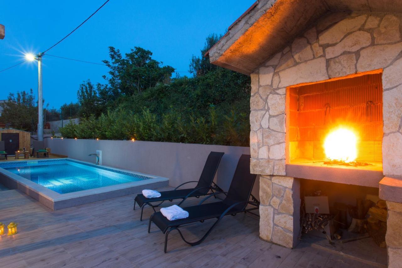 Life - New And Luxury Holiday House Kaštela 外观 照片