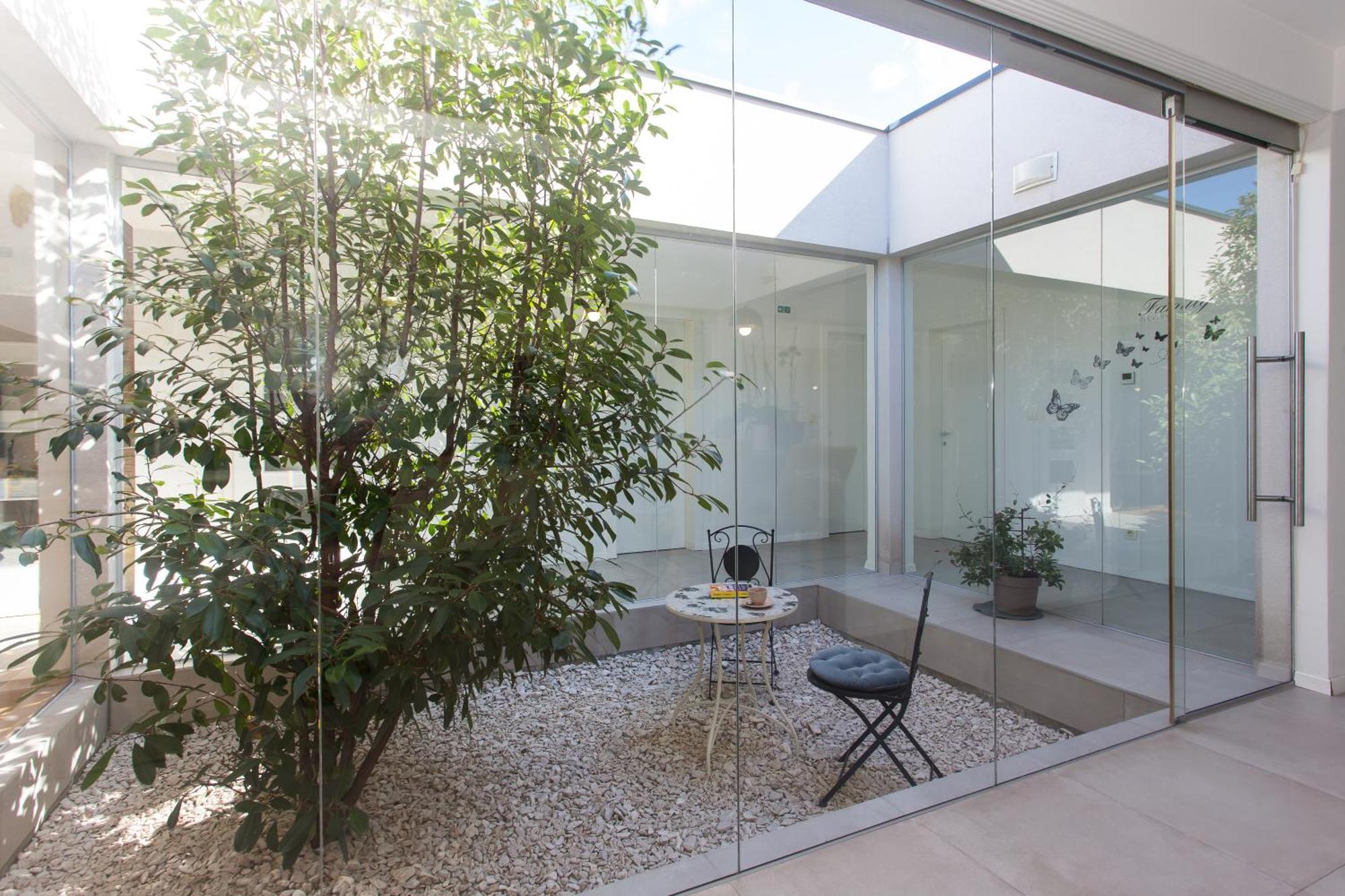 Life - New And Luxury Holiday House Kaštela 外观 照片