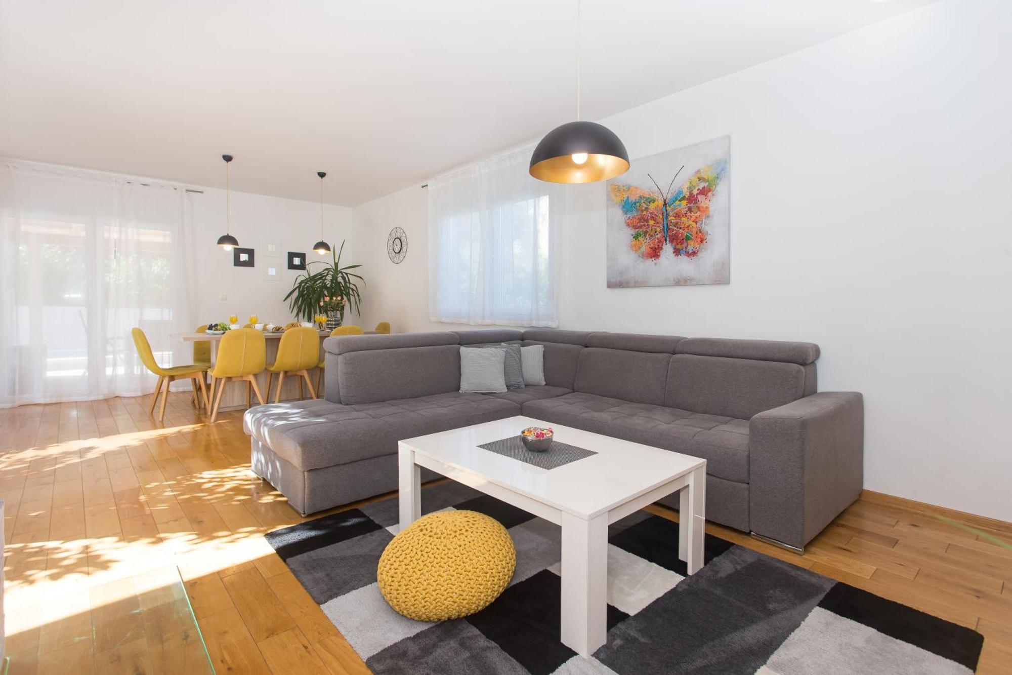 Life - New And Luxury Holiday House Kaštela 外观 照片