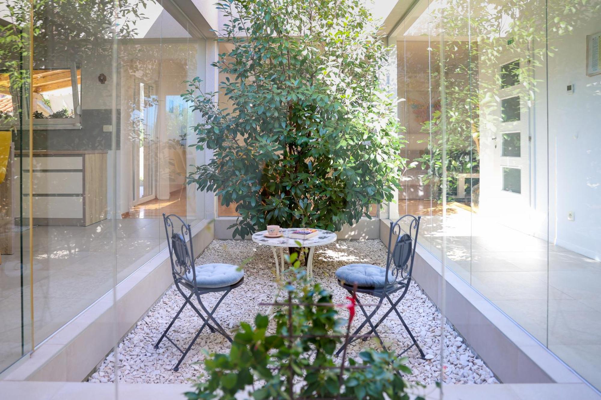 Life - New And Luxury Holiday House Kaštela 外观 照片